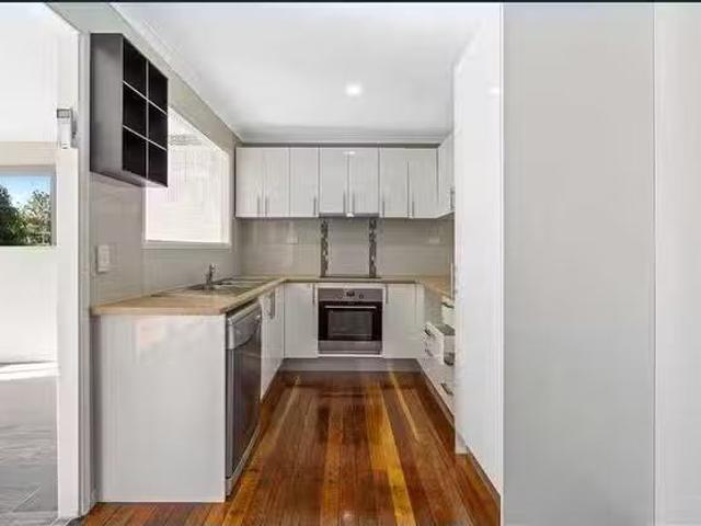 Cozy 58 Aquarius Drive, Kingston, QLD 4114