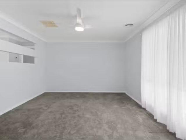 Just in! 58 Mima St, Glenfield Park House for rent Listed by.