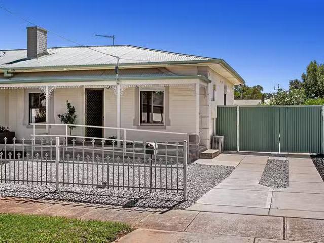 Just in! 5 Ashmore Road, Salisbury North, SA 5108