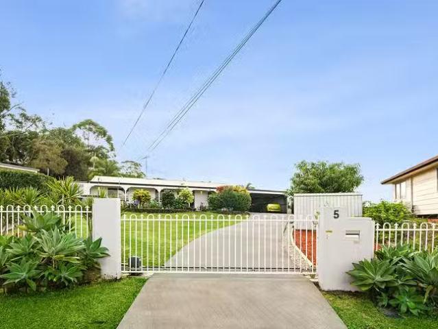 Deal! 5 Atra Court, Rochedale South, QLD 4123