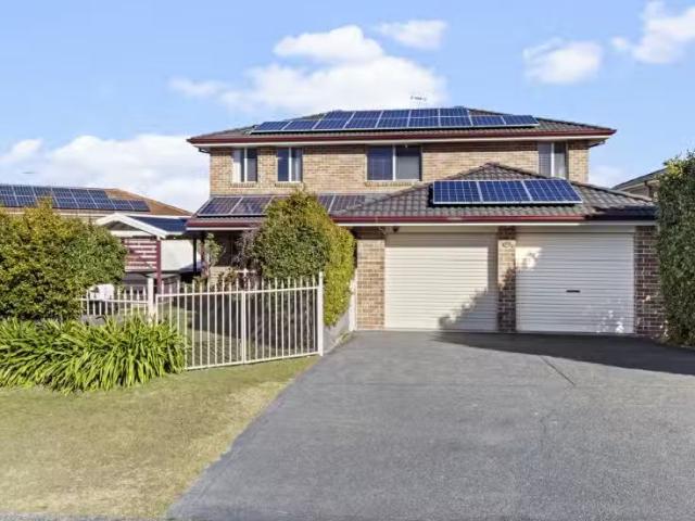 New 5 BR 4 Richard Avenue, Mardi House for rent Listed by Lyn.