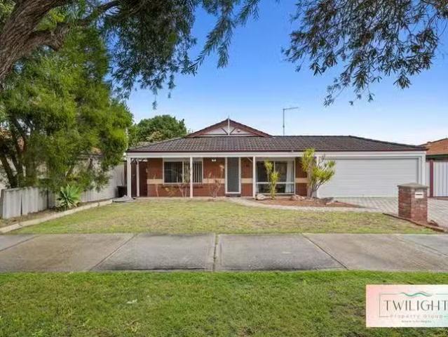 Unique 5 BR 57 Oakwood Crescent, Waikiki, WA 6169