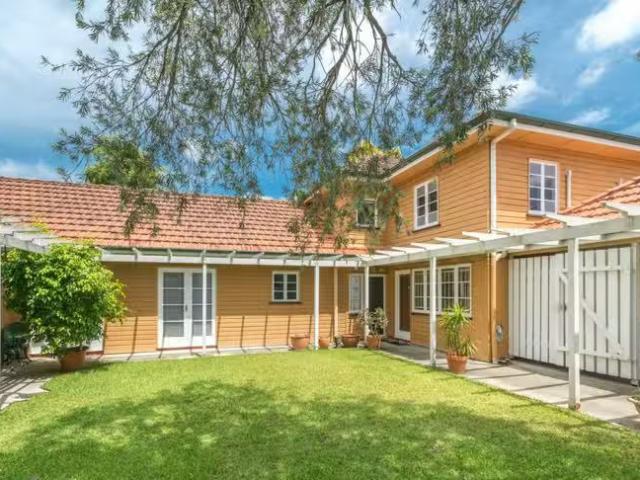 Just in! 5 BR 78 Saint Vincent Street, ASHGROVE, QLD 4060 Ho.