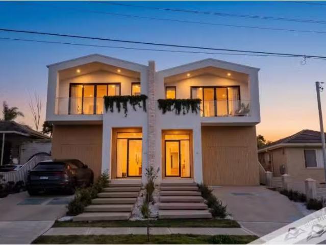 Cozy 5 BR 79 Hanbury Street, Greystanes Townhouse for rent Li.