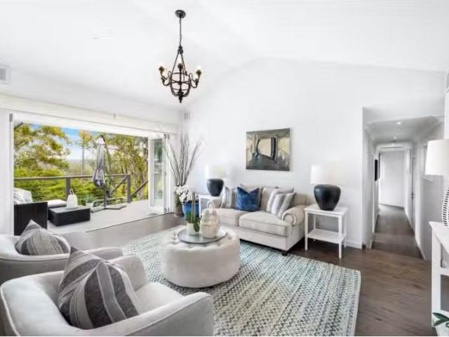 For Rent! 5 BR 10 Glenelg Place, St Ives House for rent Liste.