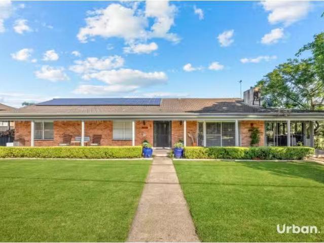 New 5 BR 146 Bathurst Street Street, Pitt Town Property for re.