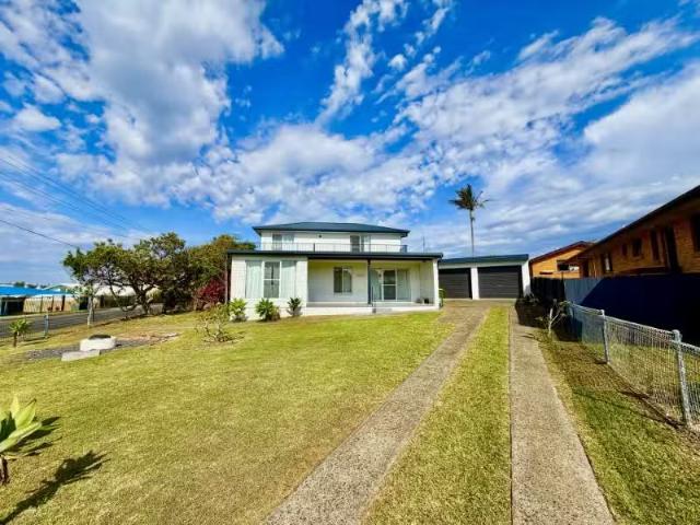 Rental! 5 BR 1 Smith Street, OLD BAR House for rent Listed by.