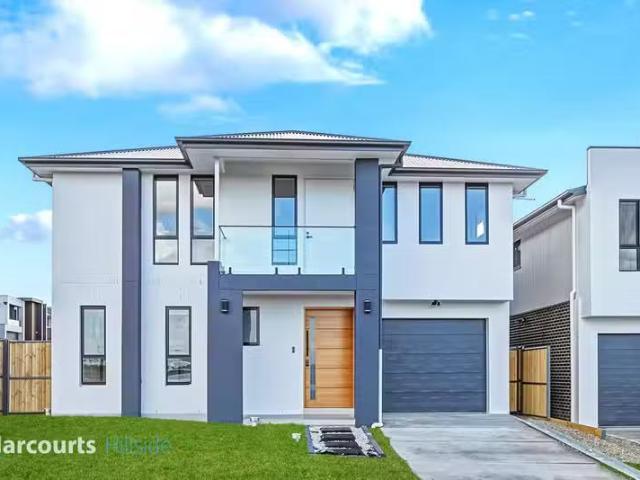 Just in! 5 BR 21B Plateau Avenue, BOX HILL, NSW 2765 House f.