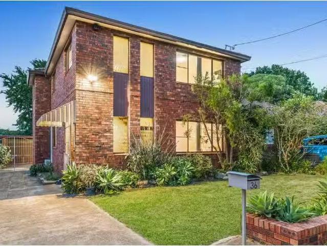 Just in! 5 BR 36 Chisholm Avenue, Clemton Park House for rent.