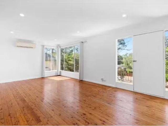 Just in! 5 Buwa Street, Charlestown House for rent Listed by.