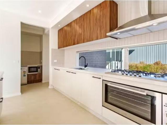 Cheap 5 Cinnamon Way, Morisset House for rent Listed by First.
