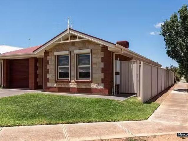 Charming 5 Doudney Avenue, Evanston Gardens, SA 5116