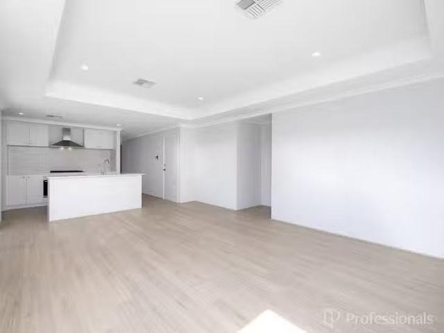 Cheap 5 Heron Way, Eglinton, WA 6034