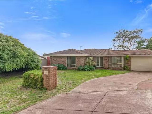 Unique 5 Heron Close, Edgewater, WA 6027