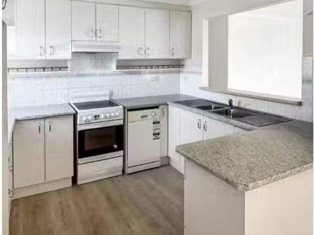 For Rent! 5 Hillam Avenue, Narrabri House for rent Listed by.
