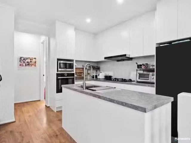 Unique 5A Maireana Street, Maribyrnong, VIC 3032