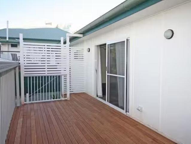 New 5B Kitchener Street, Golden Beach, QLD 4551