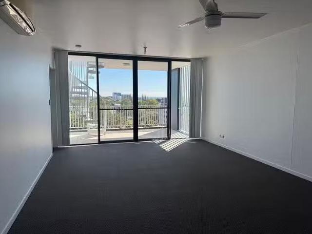 Charming 602/25 Dix Street, Redcliffe, QLD 4020