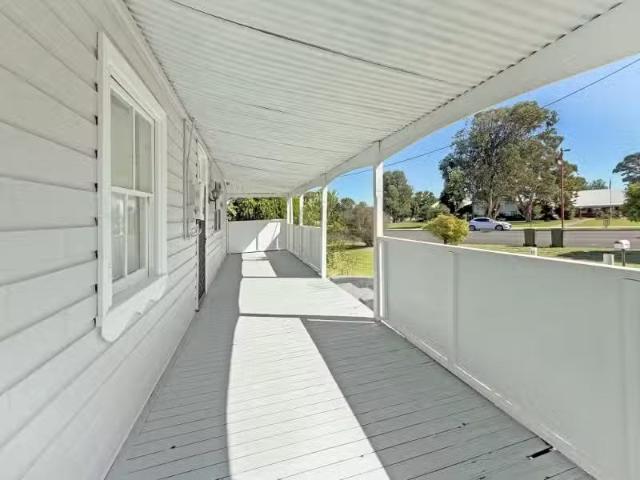 Unique 60 Edwards Street, fishabarabran House for rent Listed.