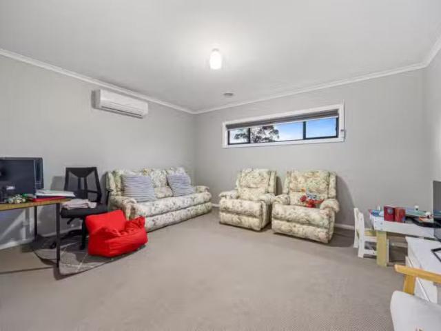 Just in! 60A Birdwood Ave, Sebastopol VIC 3356 House For Lease