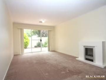 Just in! 6/15 John Cleland Crescent, Florey Townhouse for rent.