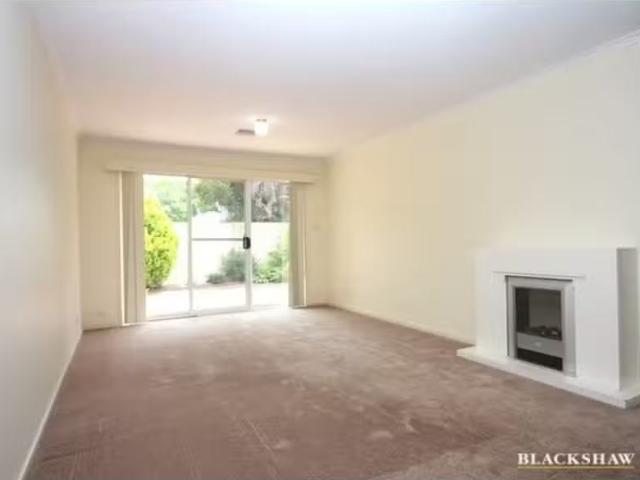 Deal! 6/15 John Cleland Crescent, Florey Townhouse for rent L.