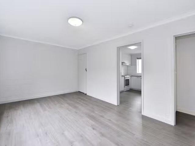 Cheap 6/15 Royal Ave, Essendon North VIC 3041