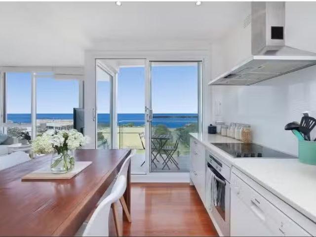 Just in! 6/18 20 Ocean Street, Clovelly Apartment for rent Li.