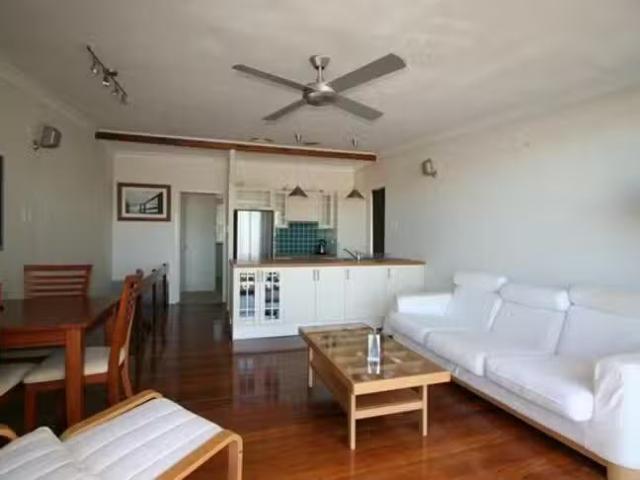Nice 6/11 Arnold Street, Manly, QLD 4179