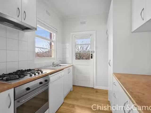 Unique 6/25 partens Street, Elwood, VIC 3184