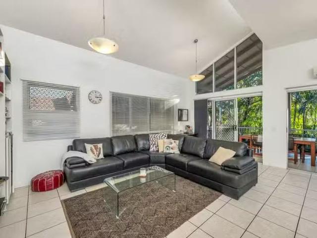 Cheap 6/23 Musgrave Road, Indooroopilly, QLD 4068
