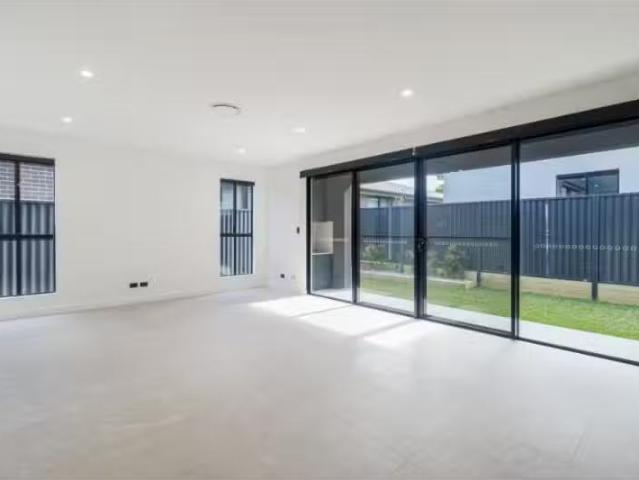 Charming 63 Hunt Street, Guildford Townhouse for rent Listed.