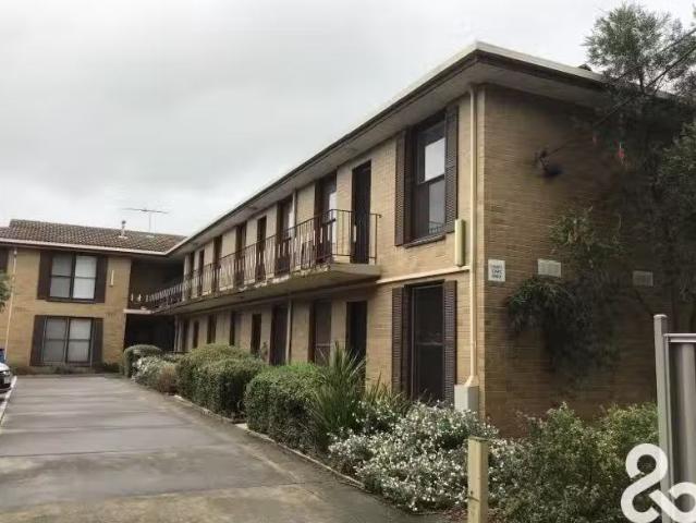Deal! 6/3 St Bernards Road, Alphington VIC 3078