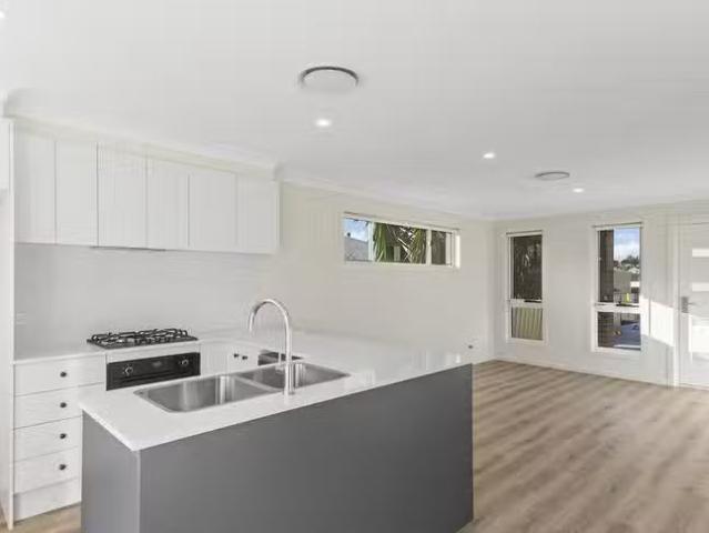 For Rent! 6/46 Addison Avenue, Lake Illawarra, NSW 2528