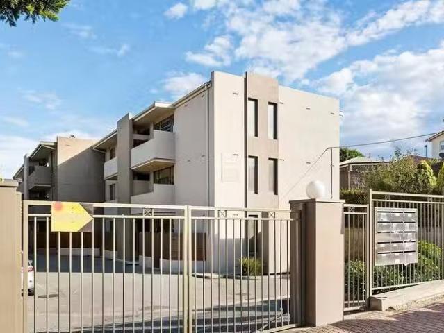 Rental! 6/4 Bristol Place, Glenelg South, SA 5045