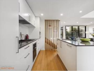 Deal! 64 Jervois Street, Deakin Townhouse for rent Listed by.