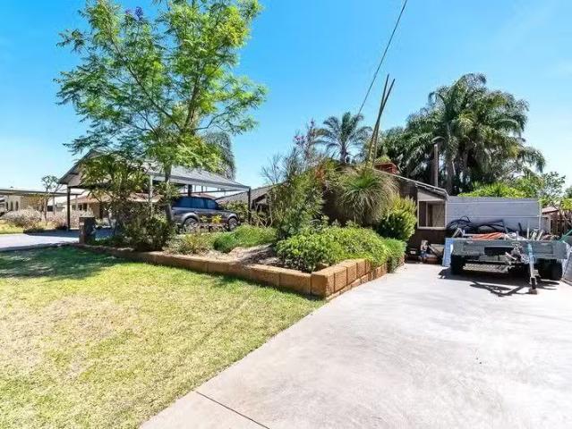 Just in! 65 Gayford Way, GIRRAWHEEN, WA 6064 House for Rent