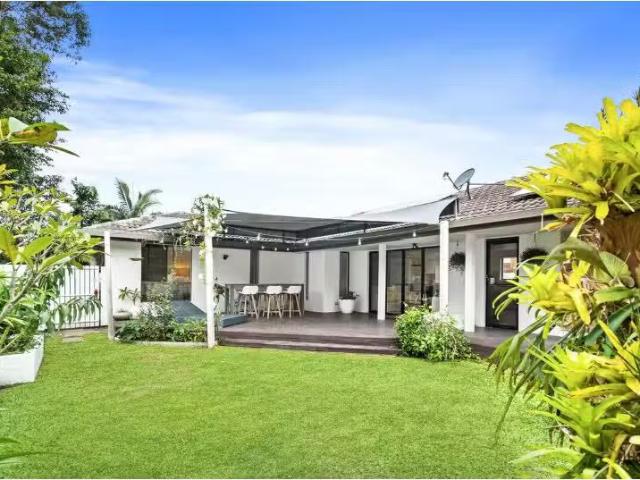 Cozy 65 Jacaranda Avenue, Tweed Heads West House for rent Lis.