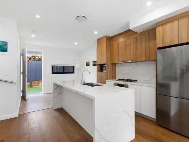 Nice 6/6 Durbar Avenue, Kirrawee, NSW 2232