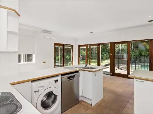 Unique 67 Hawthorne Avenue, Chatswood House for rent Listed b.