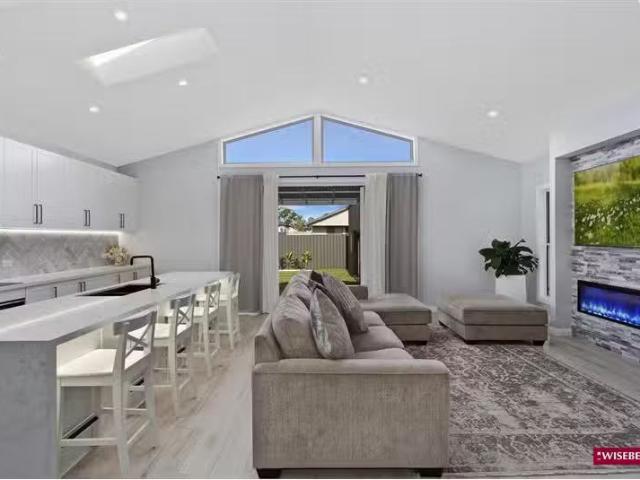Unique 68 Britannia Street, Umina Beach House for rent Listed.