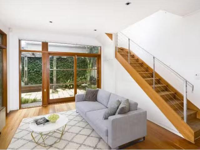 Cheap 69 Suttor Street, ALEXANDRIA House for rent Listed by Y.