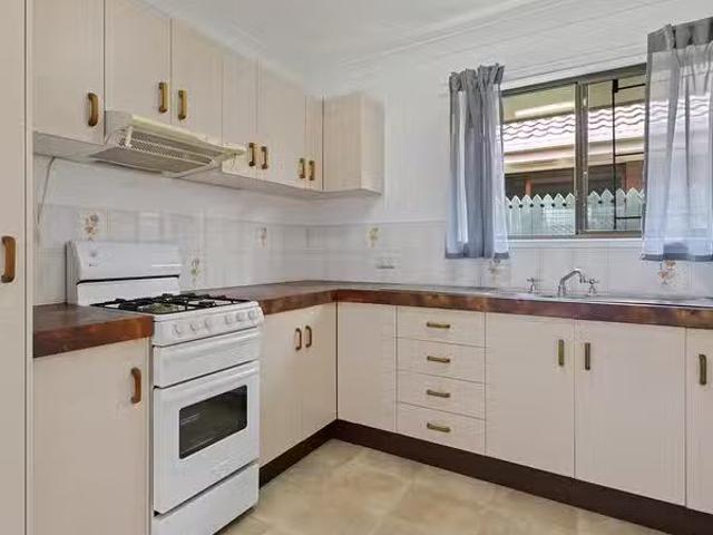 Unique 6 Tees Street, Yeerongpilly, QLD 4105
