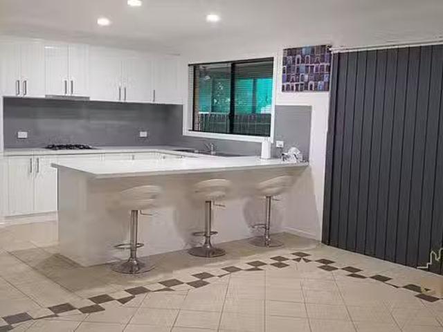 For Rent! 6 Verity Court, Altona Meadows, VIC 3028