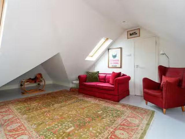 New 6 BR 6 rooms apartment in Roehampton