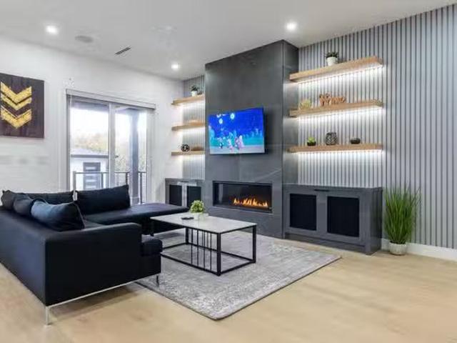 Deal! 6 BR 80 Avenue