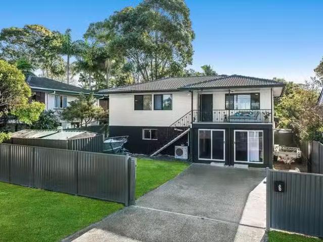 Deal! 6 Cavanaugh Street, Wynnum West, QLD 4178