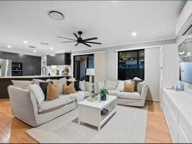Rental! 6 David Place, Manly West, QLD 4179