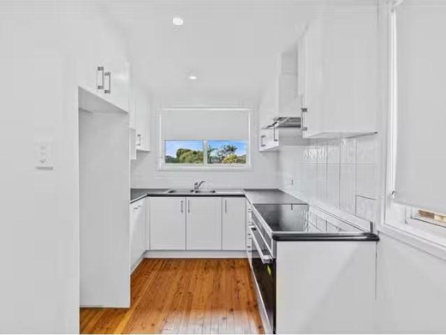 Rental! 6 Loire Place, Kearns House for rent Listed by Sally.