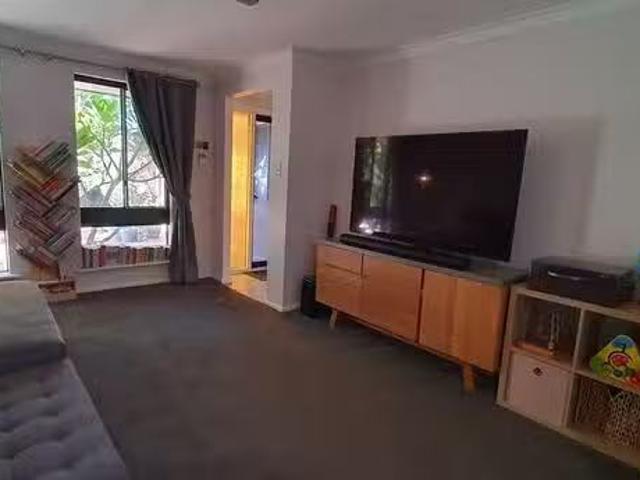 For Rent! 6 Mallee Way, Forrestfield, WA 6058